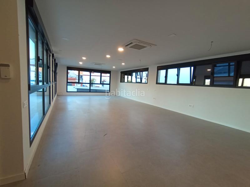 Foto 5cca01d5-40ce-4fee-b5ab-1c8f99f70560. Alquiler local comercial local en plena avenida de arruzafa en Córdoba