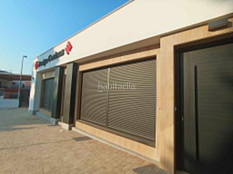 Foto a30c5ebc-1e4c-4be6-8f55-c06d314d6d9f. Alquiler local comercial local en plena avenida de arruzafa en Córdoba
