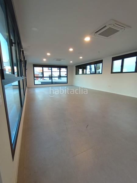 Foto e7bb31ef-8003-4fbc-8652-f072440f2ac5. Alquiler local comercial local en plena avenida de arruzafa en Córdoba