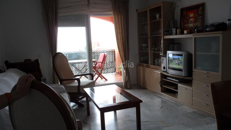 Foto c6e0a1a2-0c6f-40b8-b229-097d2dfd5bbe. Pis amb aparcament piscina a Manilva pueblo Manilva