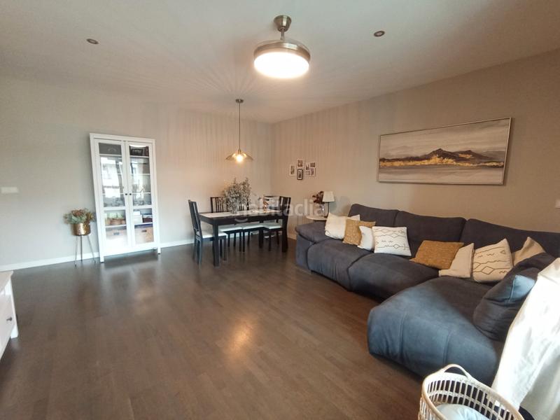 Foto 0bfe939d-3a0c-41c9-8dc7-ca234c33dec2. Appartamento con riscaldamento parcheggio piscina in Córdoba