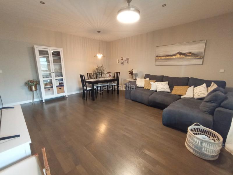 Foto f53f35a9-093a-4c9a-9943-ca08f4d1fdee. Appartamento con riscaldamento parcheggio piscina in Córdoba