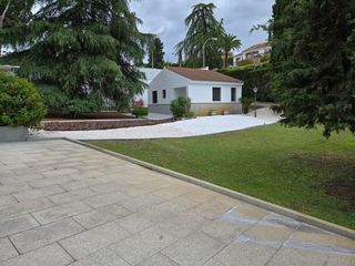 Xalet a El Brillante -El Naranjo - El Tablero. Exclusivo chalet independiente en el brillante, en una sola plan