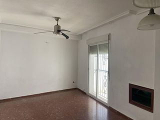 Appartement à Sta. Marina - San Andrés - San Pablo - San Lorenzo. Piso en plaza de san rafael