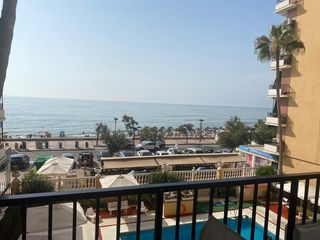 Pis a Playa de los Boliches. Vivienda en primera línea de playa en fuengirola