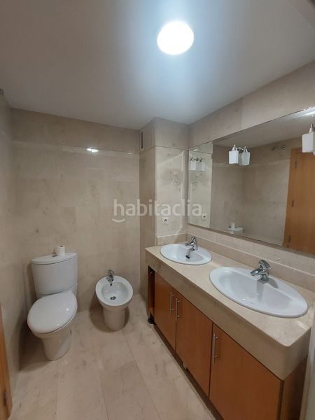 Foto e36e7e54-2905-48b0-a26a-2f01457d8f3e. Lloguer pis amb calefacció aparcament a Tablero Bajo - Arruzafilla Córdoba