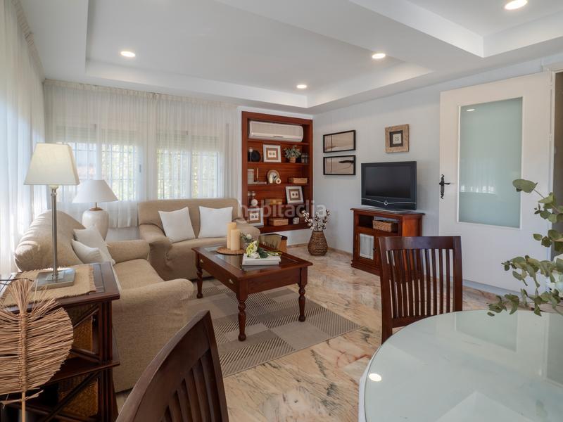 Foto 1eed744b-2bf5-4619-b6a6-83eef2590534. Chalet with fireplace parking pool in El Brillante -El Naranjo - El Tablero Córdoba