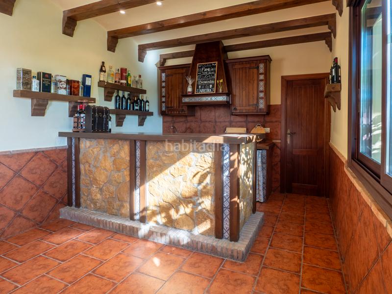 Foto a9f32aef-c409-41c8-9d52-55e993e98156. Chalet with fireplace parking pool in El Brillante -El Naranjo - El Tablero Córdoba