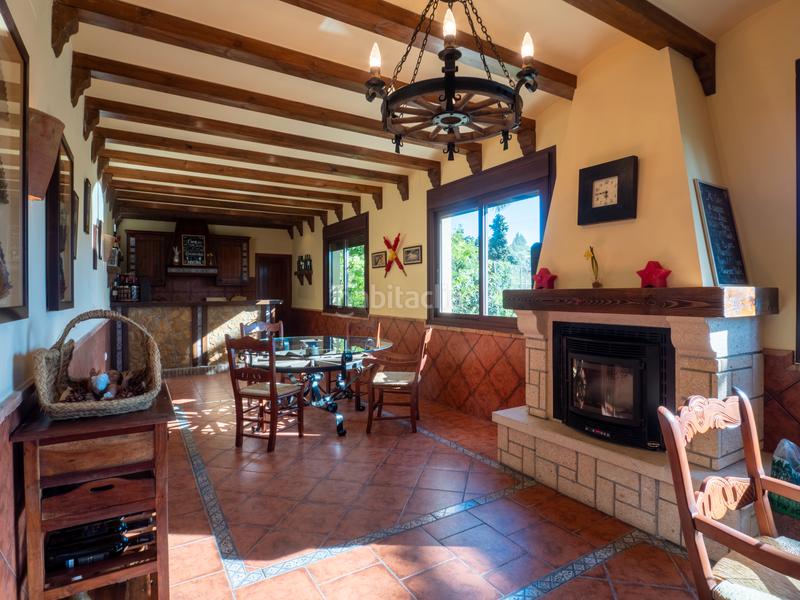 Foto d025d2ec-723f-469d-86d7-a48fdb9a529e. Chalet with fireplace parking pool in El Brillante -El Naranjo - El Tablero Córdoba