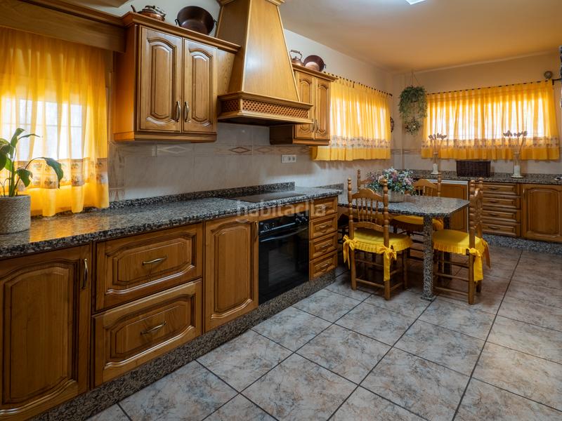 Foto eefe8b25-d072-4f6f-997a-be08bf96e147. Chalet with fireplace parking pool in El Brillante -El Naranjo - El Tablero Córdoba