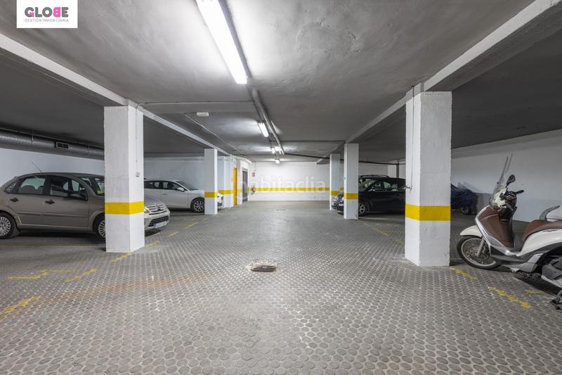 Foto ded4afe8-d936-4e89-81c5-2e6fd22d8c35. Aparcament cotxe a San Matías - Realejo Granada