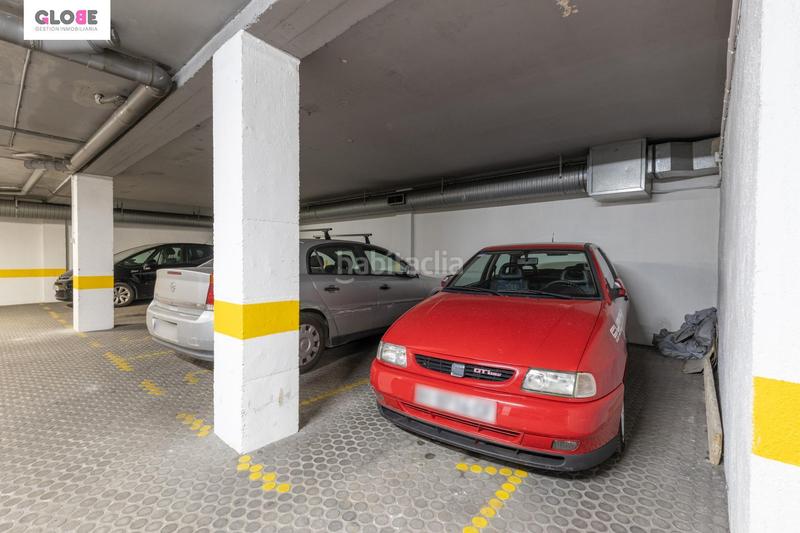 Foto efc713da-6683-4536-846f-19e18e2f476d. Aparcament cotxe a San Matías - Realejo Granada