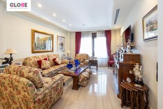 Chalet à La Cruz. A la venta chalet de lujo en granada