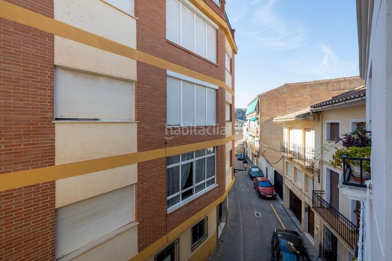 Foto 5b15d028-bbed-42ce-8ab5-86ec2ed7bb87. Casa adossada amb calefacció a Loja