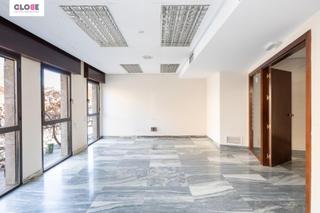 Appartement à Fígares. Magnifico piso u oficina en pleno centro de granada.