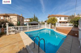 Casa a Huétor Vega. Preciosa e intima casa en huetor vega a 3 minutos de granada