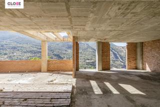 Terreny residencial  Calle serpentina. Edificio en gejar sierra