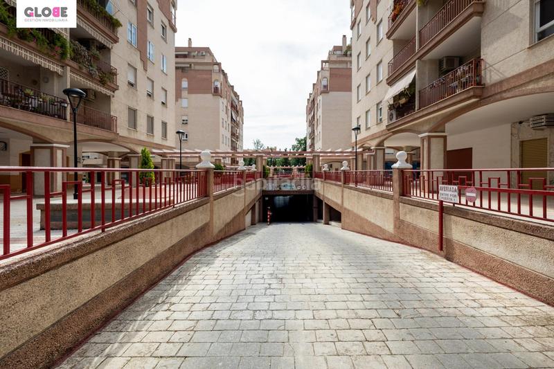 Foto d7ecf258-3e70-4cab-8dd9-423c9492a3fe. Posto auto in Angustias - Chana - Encina Granada