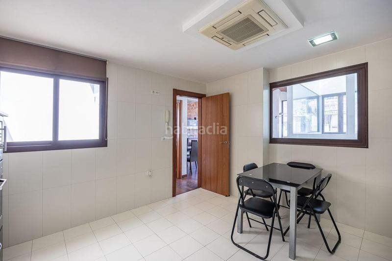 Foto 3e15a455-4091-474e-a320-9f82a9dd9499. Ático  dúplex premium en el corazón lujo, espacio y vistas de ensueño. en Granada