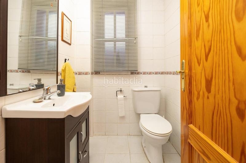 Foto 5bbbe4f2-6087-4d53-84d3-3f50e8385029. Chalet  independiente en esquina loma verde en Albolote