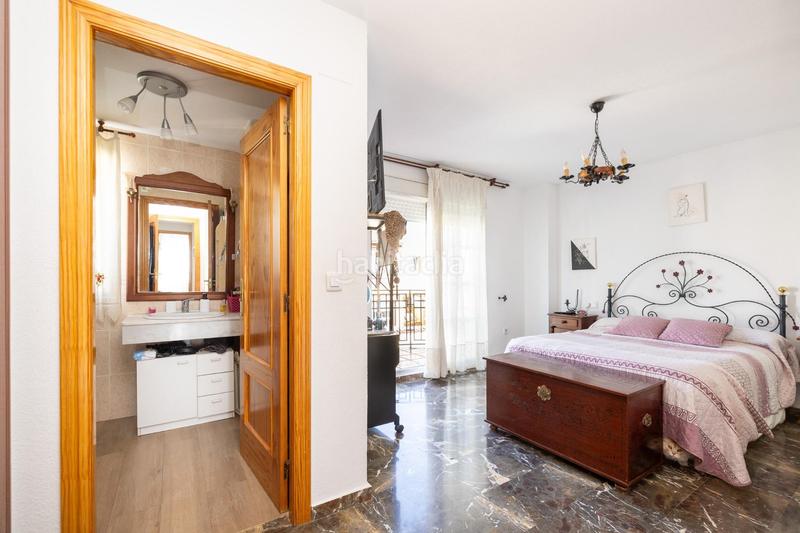 Foto b84961e1-5e3b-4145-b6a6-60572fb34647. Chalet  independiente en esquina loma verde en Albolote