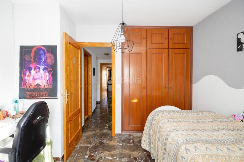 Foto ce07f302-46ba-4fa0-9dde-d3c8b8f53498. Chalet  independiente en esquina loma verde en Albolote