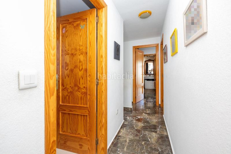 Foto e7bf2732-4c49-4860-9c45-751022f957ae. Chalet  independiente en esquina loma verde en Albolote