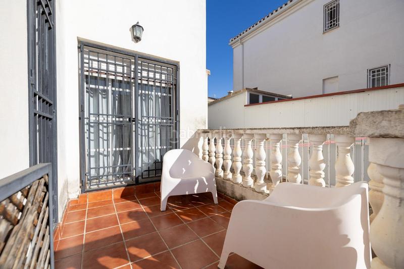 Foto ee608d2c-323a-4aa8-a010-f861143ecd65. Chalet  independiente en esquina loma verde en Albolote