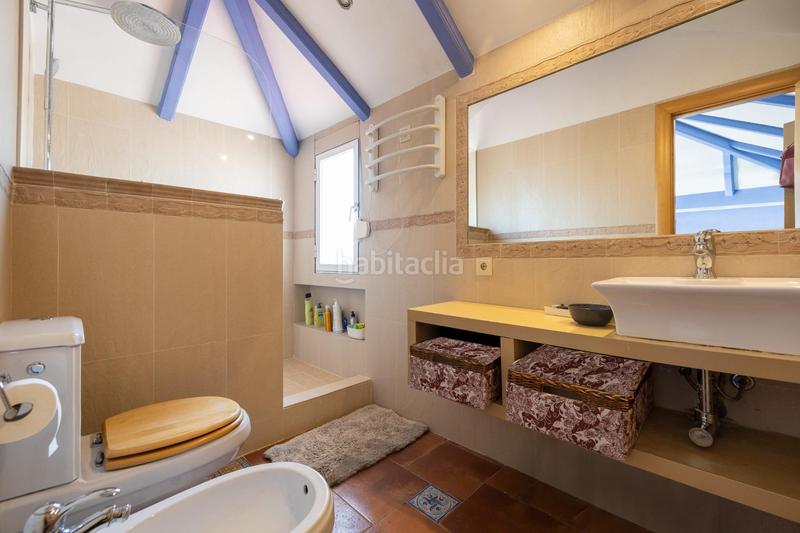 Foto b041bffe-6280-418f-8798-f467be7ec9b7. Ático espectacular ático en la zubia, con amplia terraza y vistas panorámicas 360 en Zubia (La)