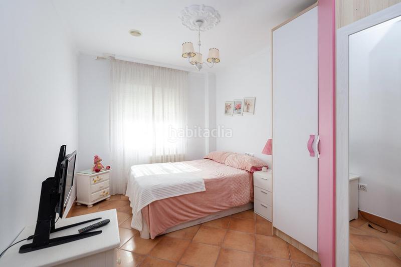 Foto d16745e4-4657-4d96-9536-1a414eeadaac. Chalet espectacular chalet independiente en el laurel de la reina. la zubia. en Zubia (La)