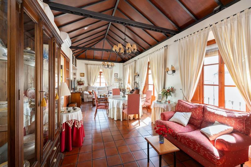 Foto f6295195-8d09-4617-a73e-787886149073. Casa gran casa en albaicín bajo. en Barrio de Albaicín Granada