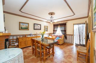 Casa adossada a Cacín. Casa 3 dormitorios en el bonito pueblo de cacín