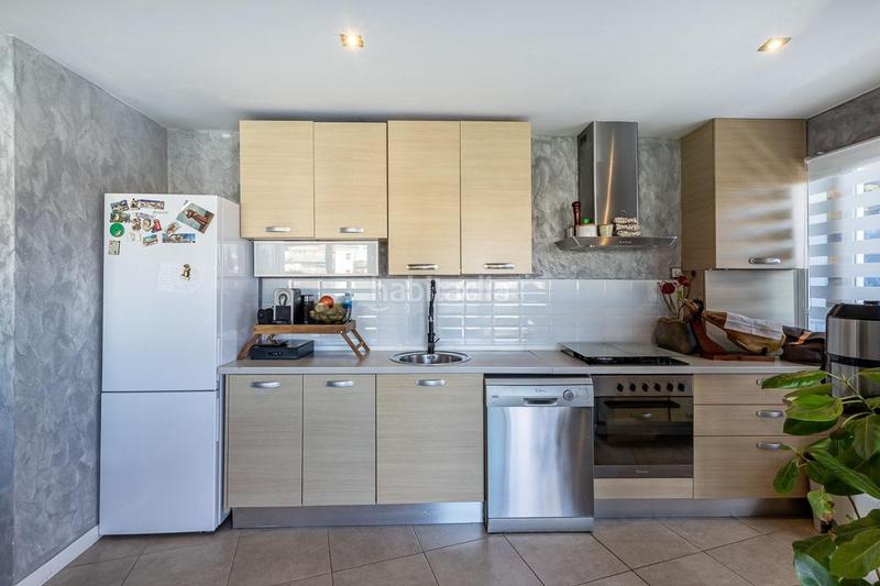 Foto e8803869-c40d-4576-b6d5-bdf77ce67bbd. Ático precioso ático con terraza de 50 metros y vistas despejadas en Albolote