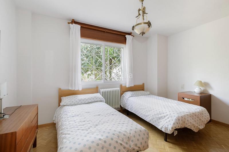 Foto d5c5bd7e-8dd7-4150-bdb2-7776d72c75b0. Chalet dans calle calle del clavel 15 dans Barrio de la Vega Monachil