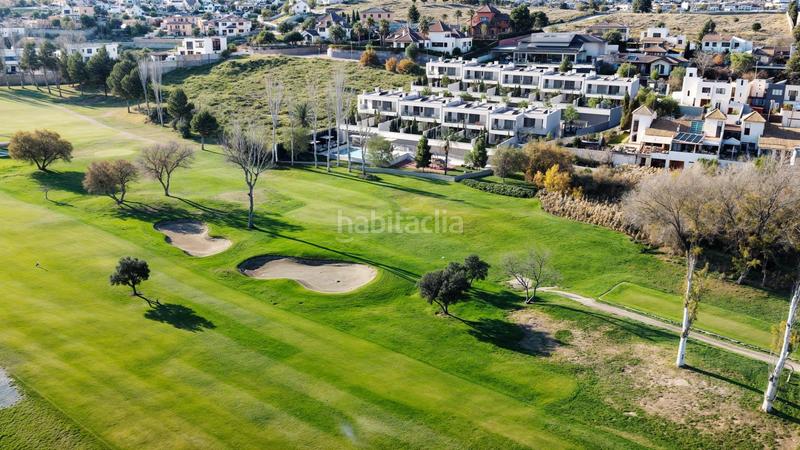 Foto 8bb2a317-ceea-472a-89a0-cc5c2ff5d9c5. Casa adosada espectacular chalet en el campo de golf de las gabias en Gabias (Las)