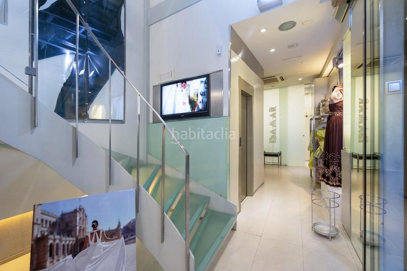 Foto 2156d47a-5905-46c4-9f89-06146fd6e5a7. Local comercial a calle alhondiga 10 a Centro - Sagrario Granada