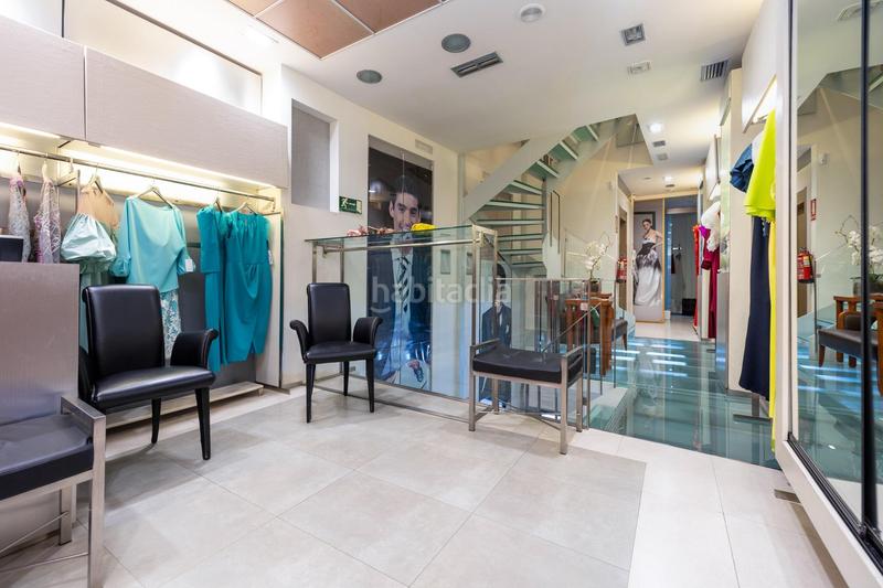 Foto 7fda79dd-7516-44de-91e4-362f11e809cb. Local comercial a calle alhondiga 10 a Centro - Sagrario Granada