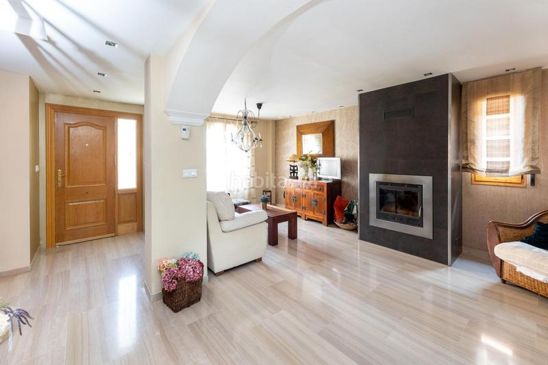 Foto a470a336-7b9a-4087-a161-415f8c4bc787. Casa pareada sale a la venta una fantastica vivienda unifamiliar pareada en Huétor Vega