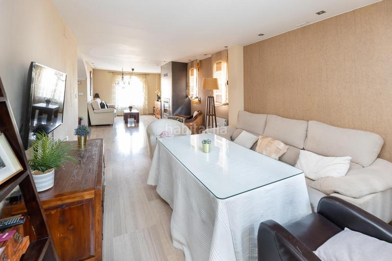 Foto e59b71a0-63b9-4fb5-a140-47b5826f0840. Casa pareada sale a la venta una fantastica vivienda unifamiliar pareada en Huétor Vega