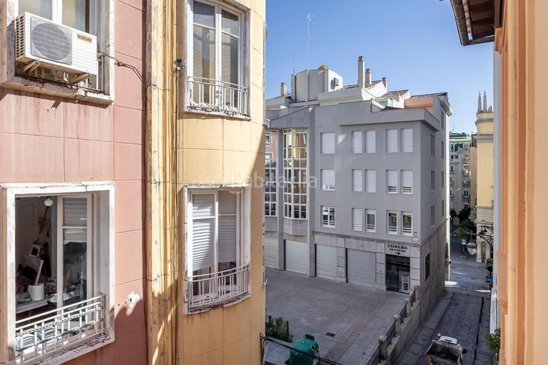 Foto 70aac84d-3fd2-48f5-a329-e2a99605cf7c. Piso apartamento con licencia turística en pleno centro!!! en Granada