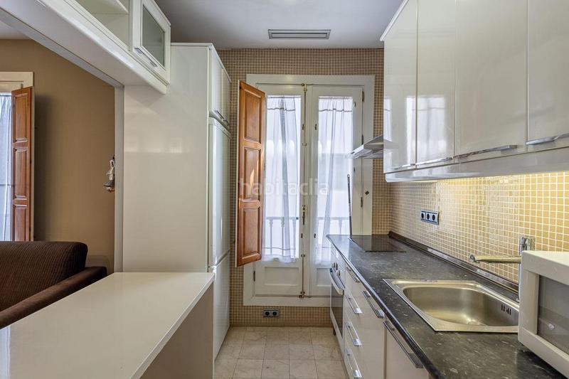 Foto cdbc70fc-8e94-4e48-ad30-1f7110b4bd10. Piso apartamento con licencia turística en pleno centro!!! en Granada