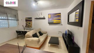 Location Appartement à San Cayetano. Bonito piso en alquiler en urbanización  , con piscina