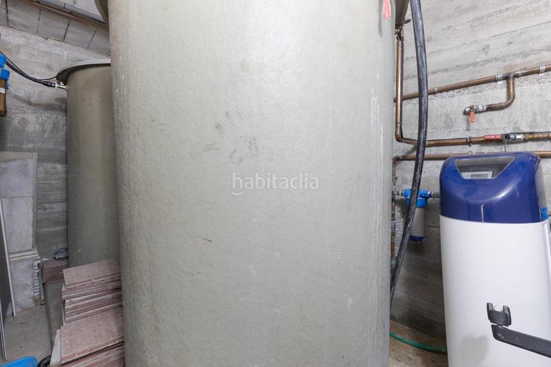 Foto e1e8d0a5-56dd-46dd-a9c0-f5de0c181e22. Xalet amb calefacció aparcament piscina a Atarfe