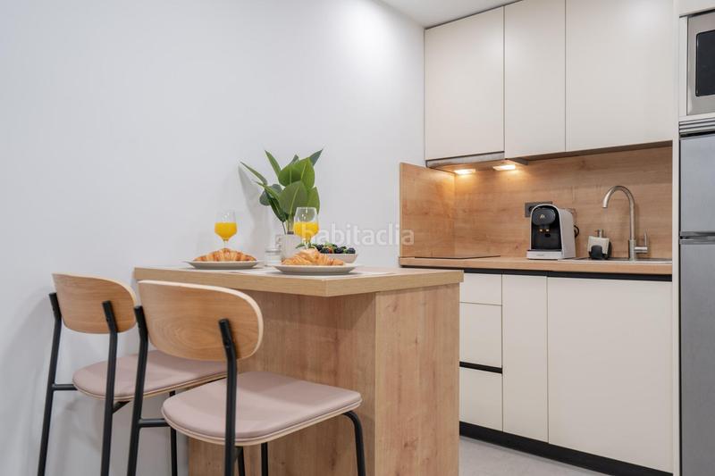 Foto b5d40cee-2b0d-42be-9843-69fe3baf3155. Piso  reformado junto palacio congresos en Barrio de Zaidín Granada