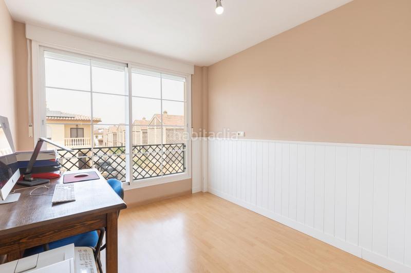 Foto 0485a8fe-99f0-4696-bd6e-3802a04d76fd. Chalet exclusiva casa independiente en el chaparral, . una joya en una de las zonas más demandadas. en Albolote