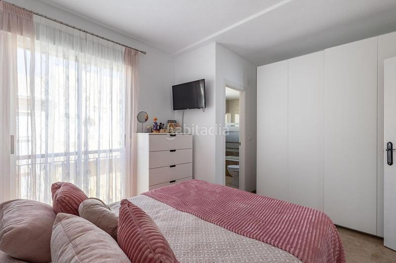 Foto e93944cc-9b54-4d93-a5d9-6e18d62720c0. Casa adosada tu casa ideal te espera en los ! tranquilidad, vistas y espacio para toda la familia en Ogíjares