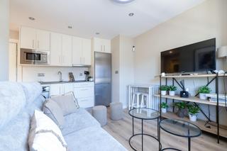 Pis  Calle arabial 99. Apartamento de lujo en calle arabial, junto a hipercor