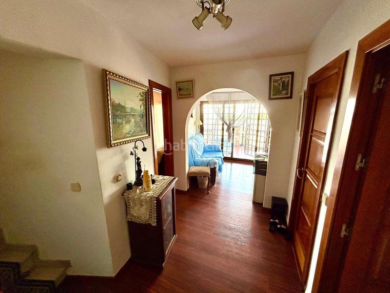 Foto 83228cf3-b01d-4393-a805-5af75f28d502. Chalet villa en urbanización campo en campo de Mijas Mijas