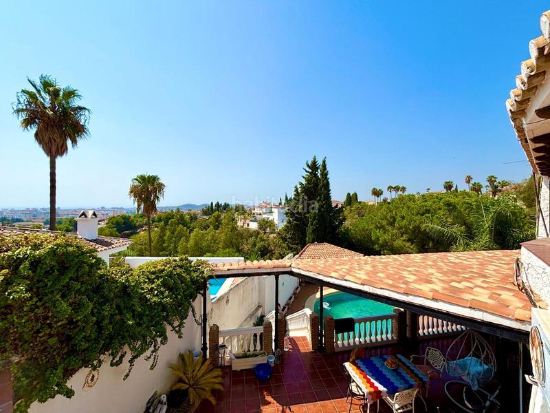 Foto cf30ba9f-7ba5-40a9-9a99-4a60da92bd5f. Chalet villa en urbanización campo en campo de Mijas Mijas