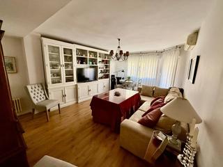 Lloguer Pis a Fígares. Se alquila piso céntrico, moderno y listo para ti.